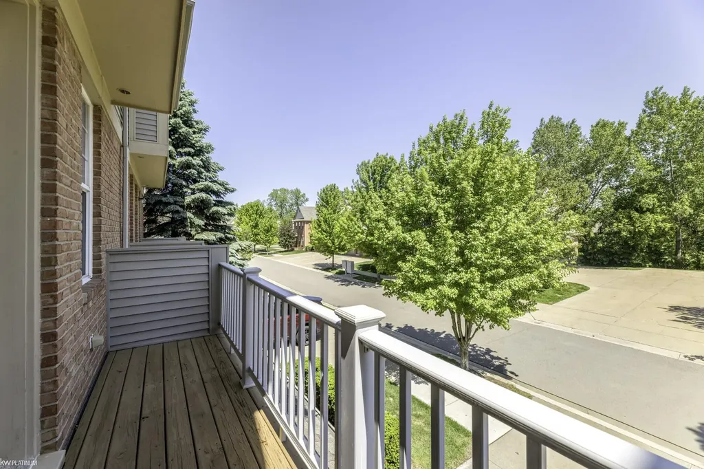 56659 Long Island Drive Shelby Charter Township MI 48316