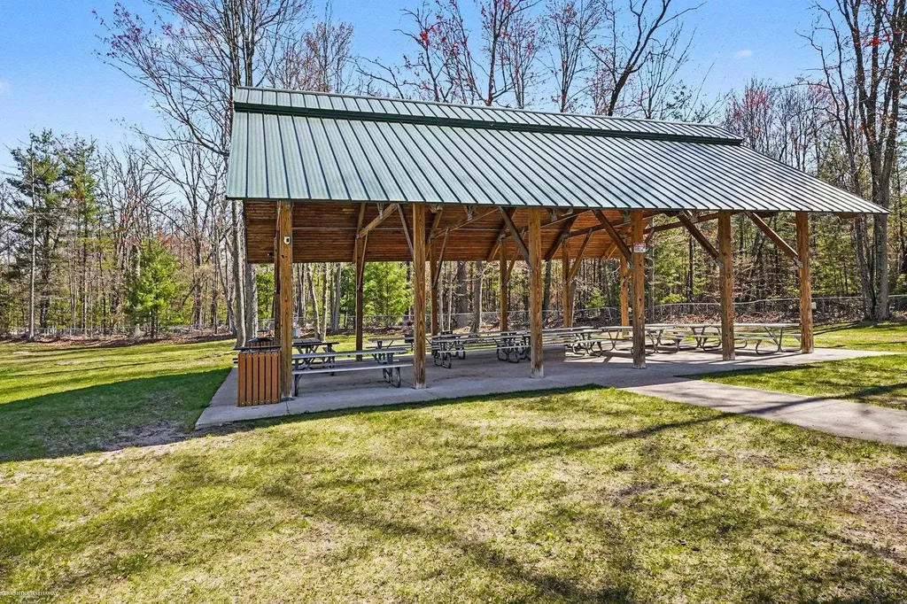 4997 Lucinda Drive Mills Township MI 48756