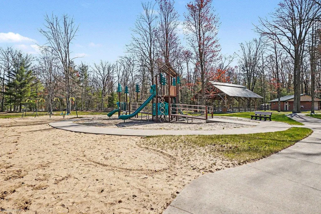 4997 Lucinda Drive Mills Township MI 48756
