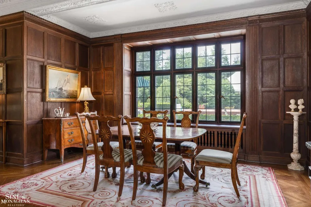 257 Ridge Road Grosse Pointe Farms City MI 48236