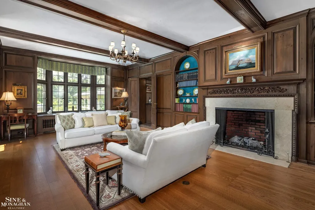 257 Ridge Road Grosse Pointe Farms City MI 48236