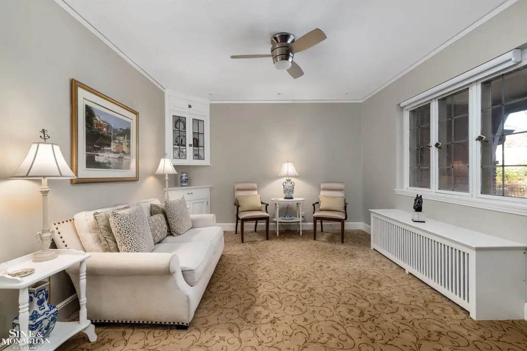 257 Ridge Road Grosse Pointe Farms City MI 48236