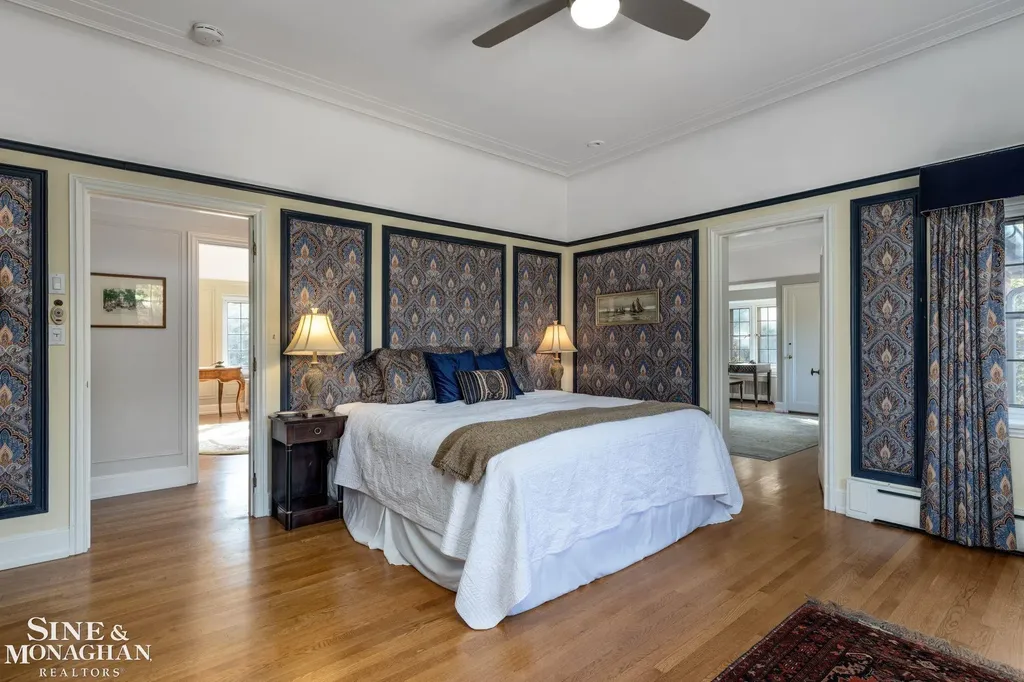 257 Ridge Road Grosse Pointe Farms City MI 48236