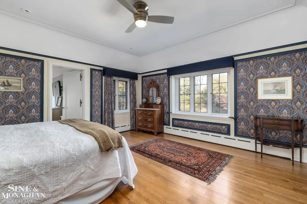 257 Ridge Road Grosse Pointe Farms City MI 48236