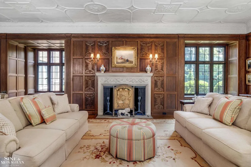 257 Ridge Road Grosse Pointe Farms City MI 48236