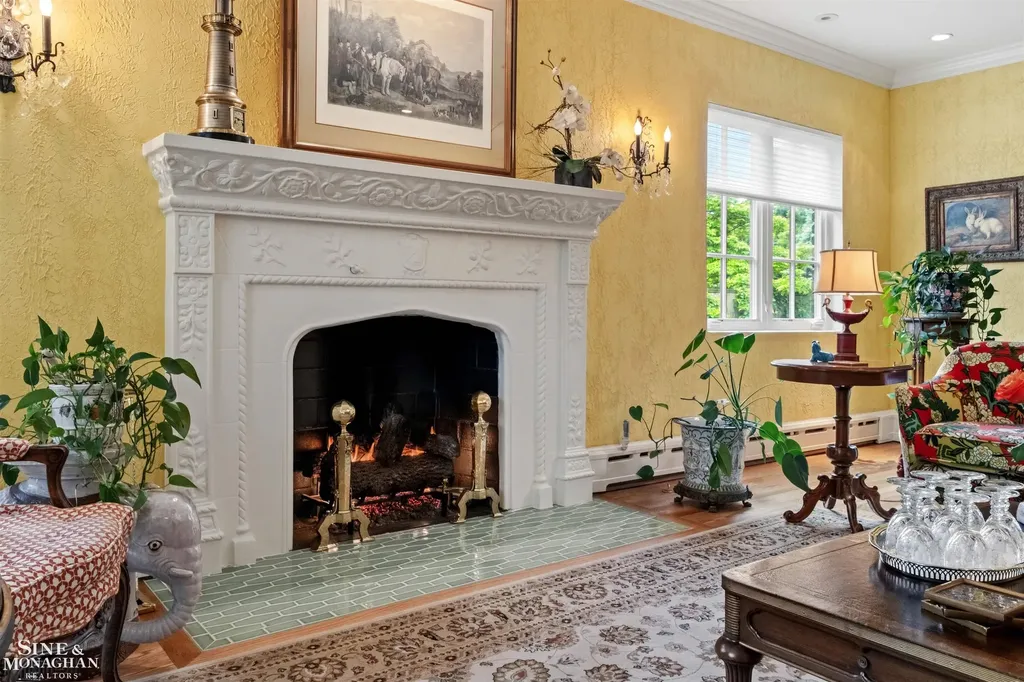 1251 Yorkshire Road Grosse Pointe Park City MI 48230