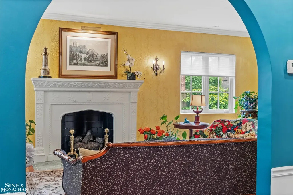 1251 Yorkshire Road Grosse Pointe Park City MI 48230