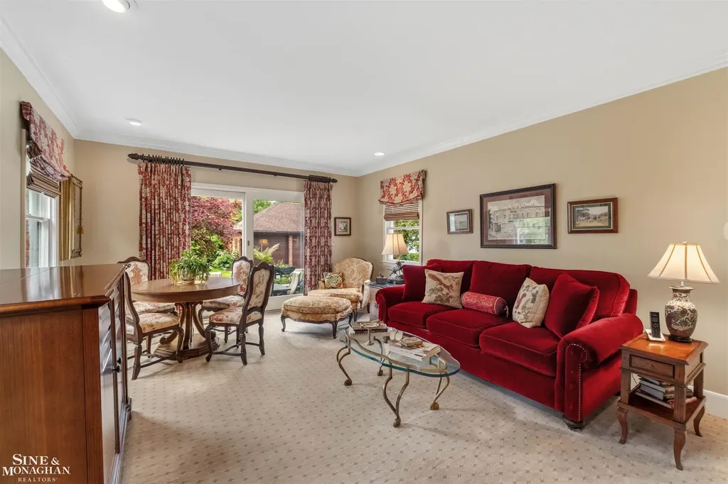 1251 Yorkshire Road Grosse Pointe Park City MI 48230
