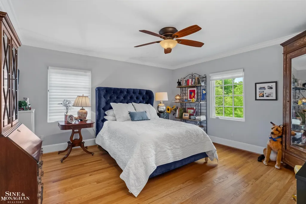 1251 Yorkshire Road Grosse Pointe Park City MI 48230