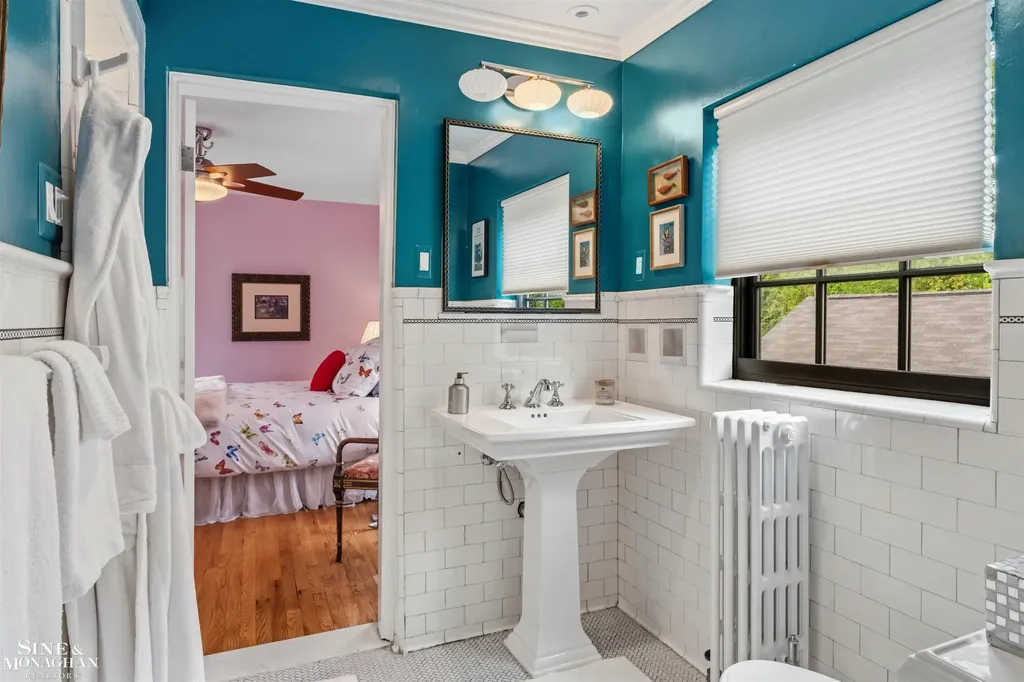 1251 Yorkshire Road Grosse Pointe Park City MI 48230
