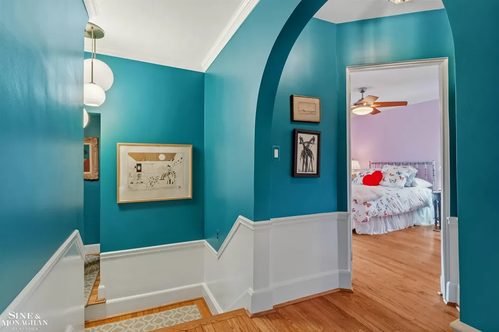 1251 Yorkshire Road Grosse Pointe Park City MI 48230