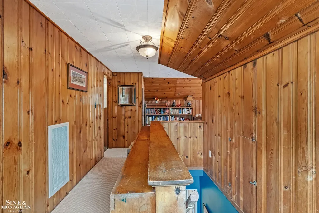 1251 Yorkshire Road Grosse Pointe Park City MI 48230