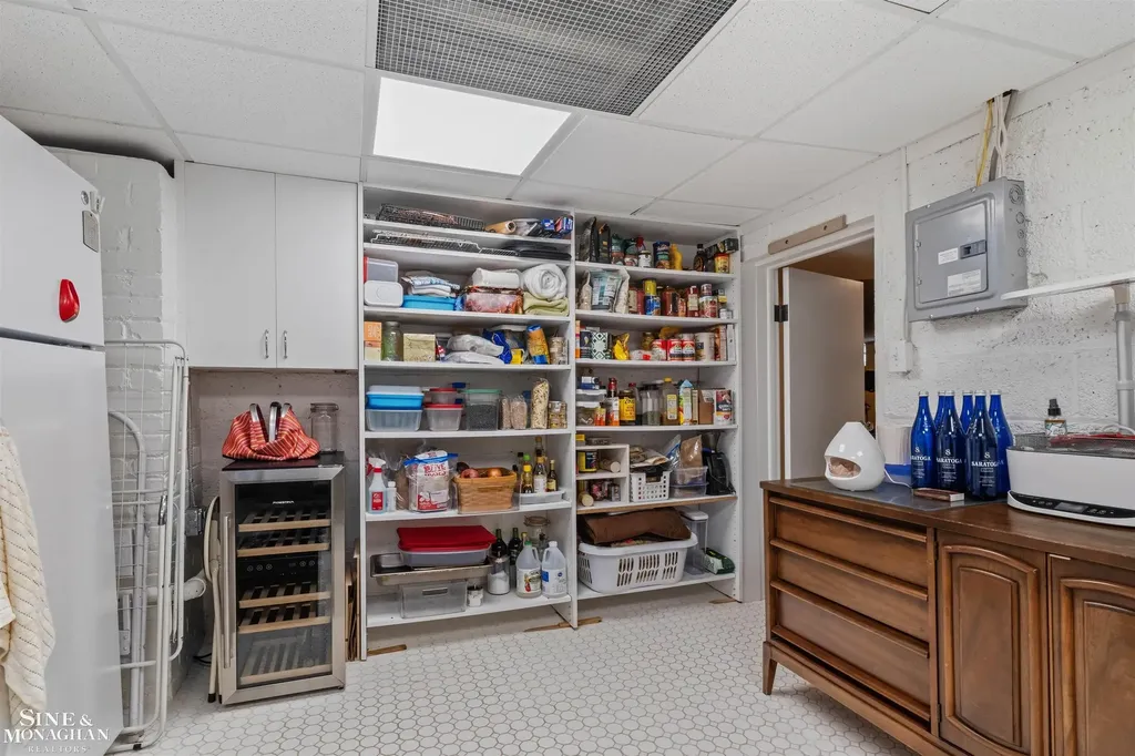 1251 Yorkshire Road Grosse Pointe Park City MI 48230