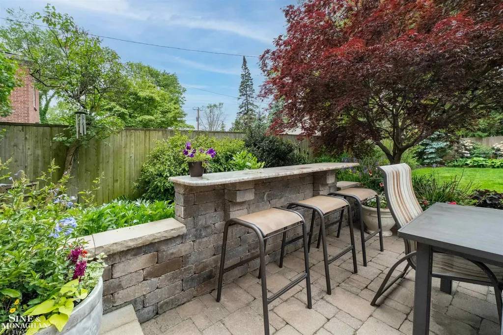 1251 Yorkshire Road Grosse Pointe Park City MI 48230