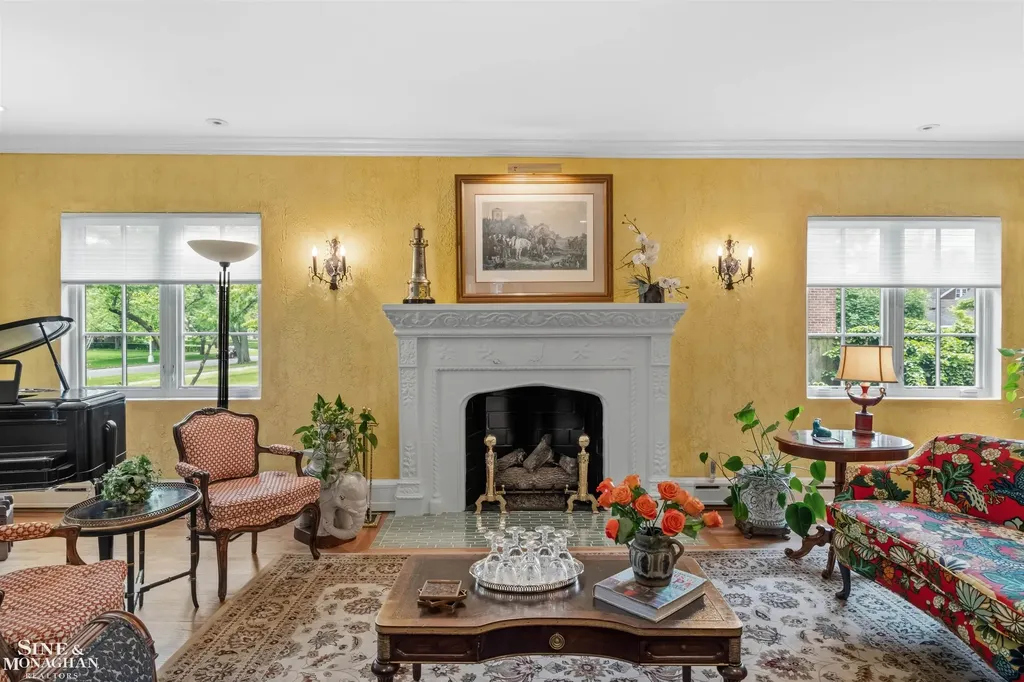 1251 Yorkshire Road Grosse Pointe Park City MI 48230