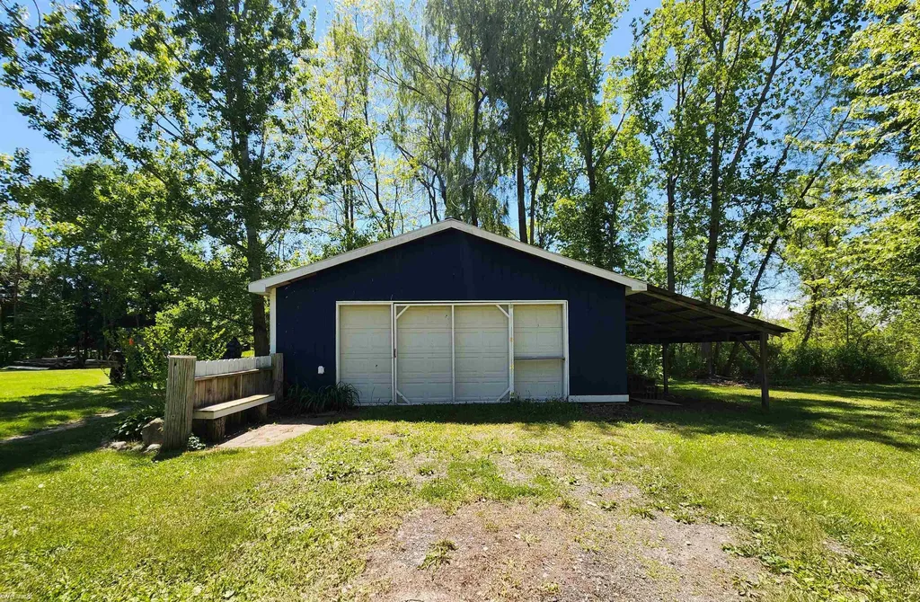 5045 Parker Road Fort Gratiot Charter Township MI 48059