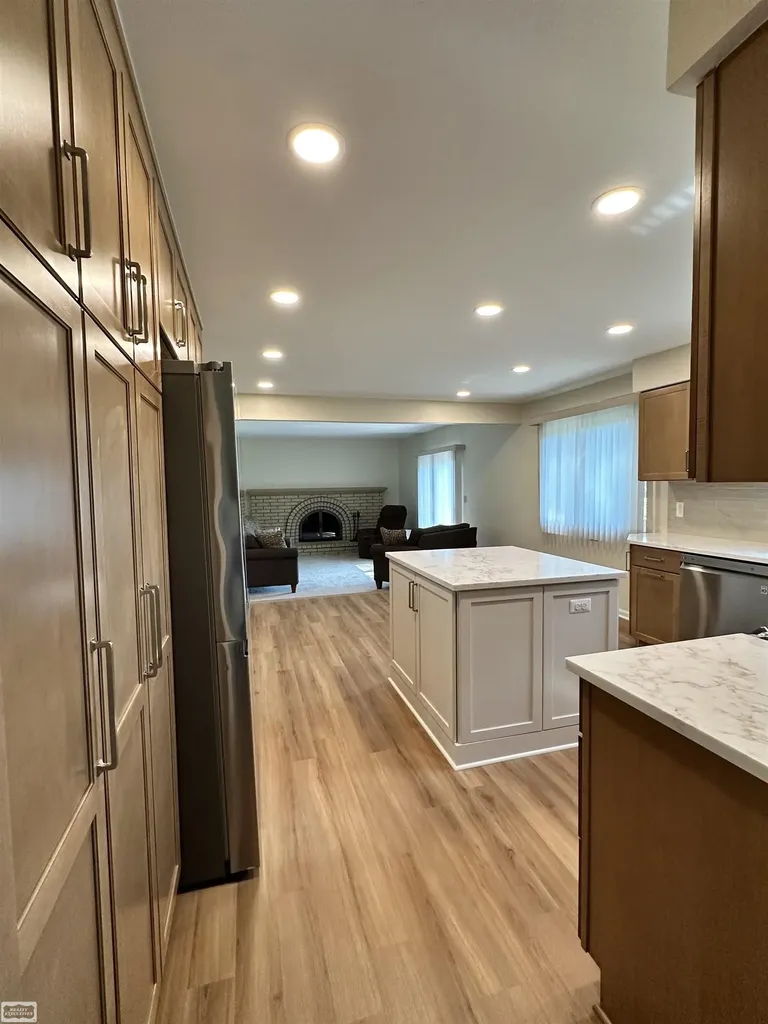 36171 Pompano Drive Sterling Heights City MI 48310