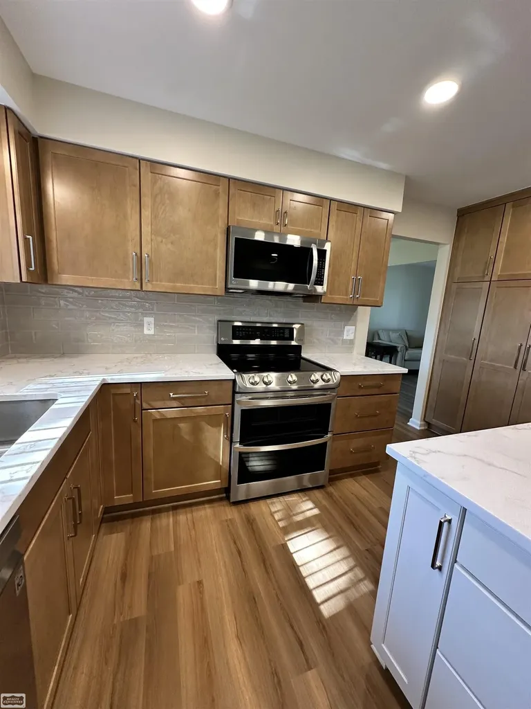 36171 Pompano Drive Sterling Heights City MI 48310