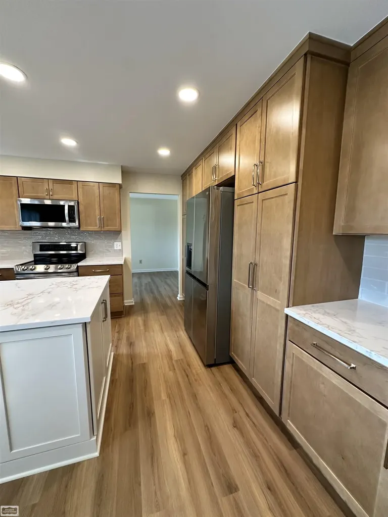 36171 Pompano Drive Sterling Heights City MI 48310
