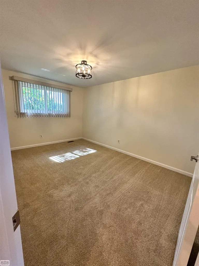 36171 Pompano Drive Sterling Heights City MI 48310