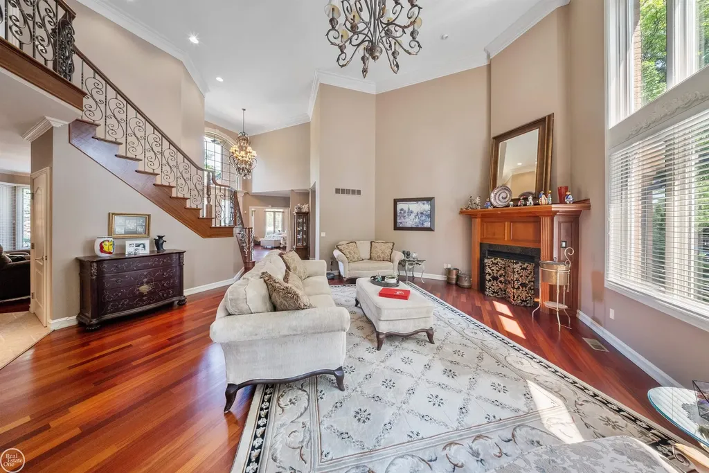 13046 Partridge Run Drive Shelby Charter Township MI 48315