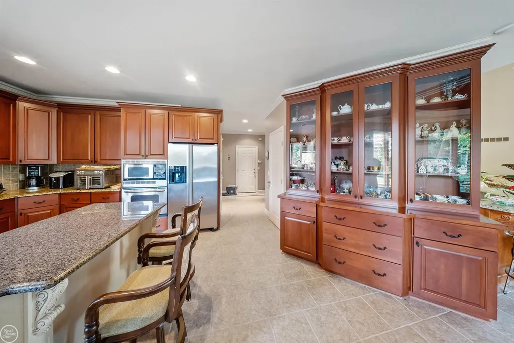 13046 Partridge Run Drive Shelby Charter Township MI 48315