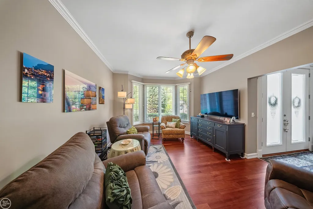 13046 Partridge Run Drive Shelby Charter Township MI 48315