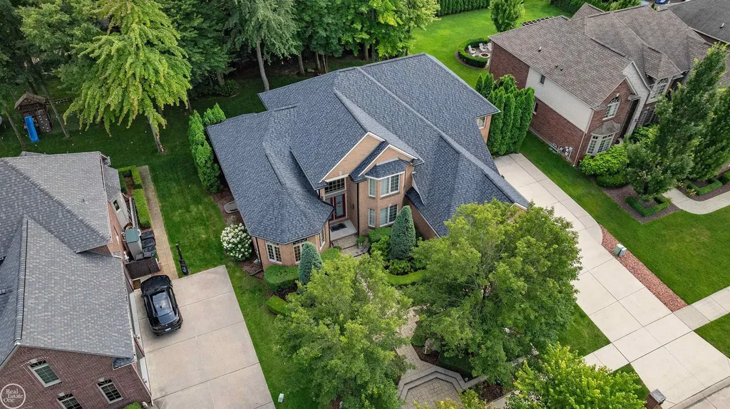 13046 Partridge Run Drive Shelby Charter Township MI 48315