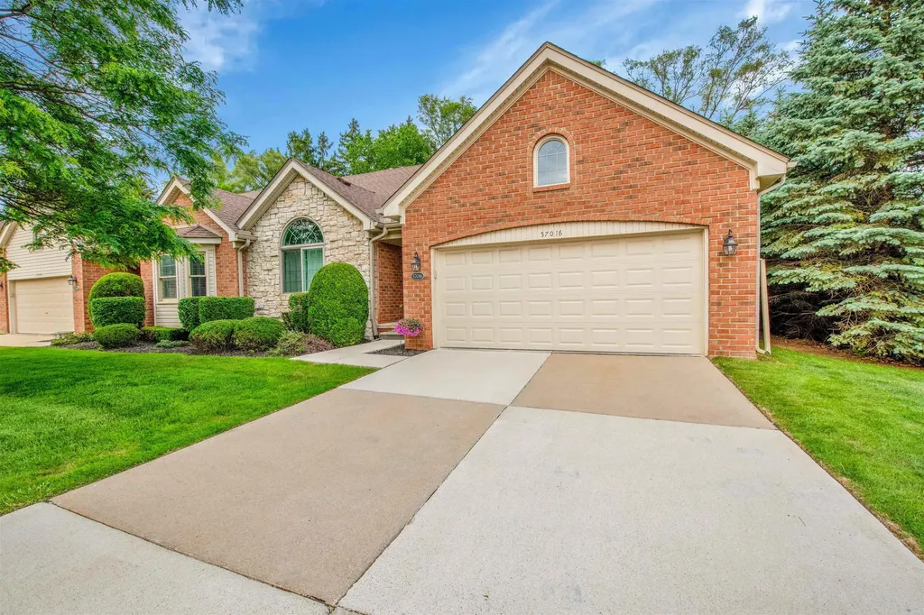 57016 Megan Dr Drive Washington Township MI 48094