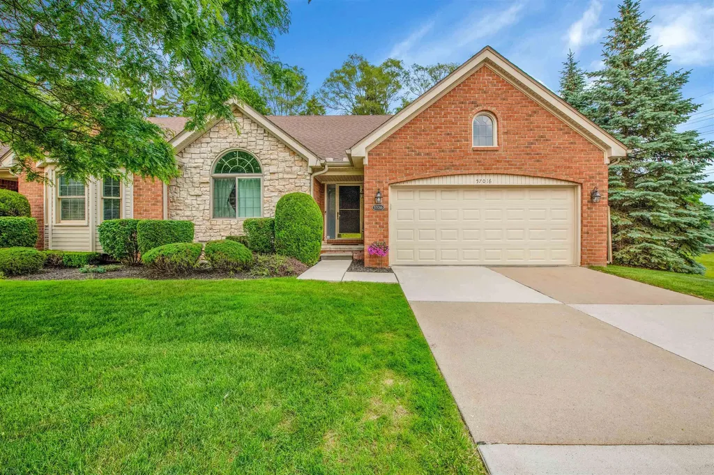 57016 Megan Dr Drive Washington Township MI 48094