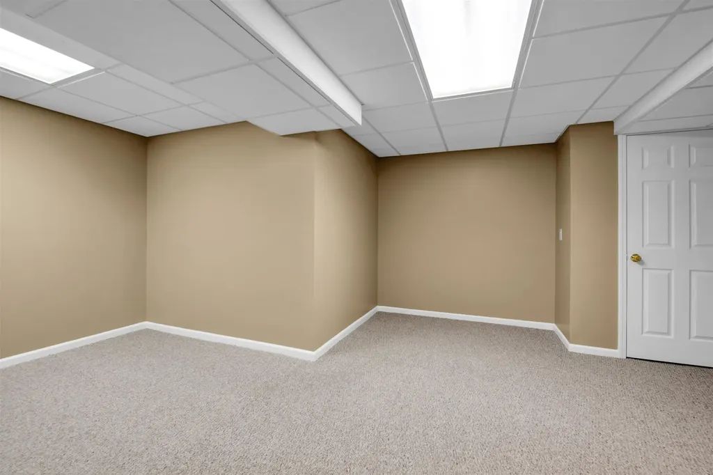 57016 Megan Dr Drive Washington Township MI 48094