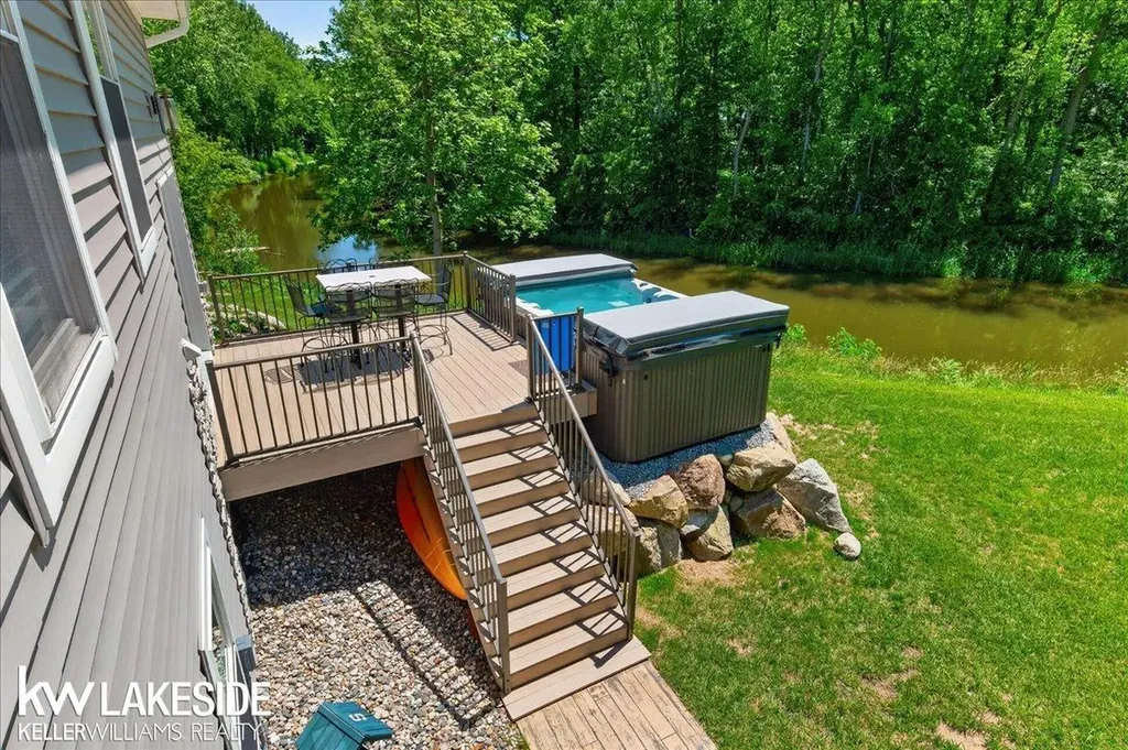 6695 West Street Caseville City MI 48725