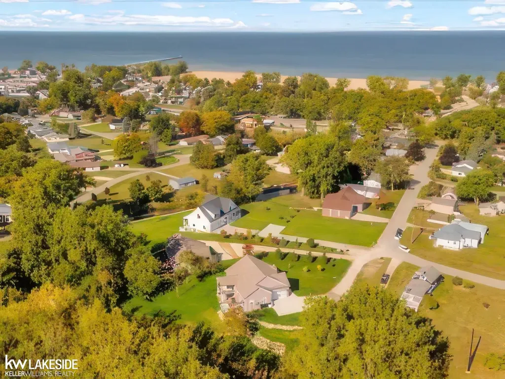 6695 West Street Caseville City MI 48725