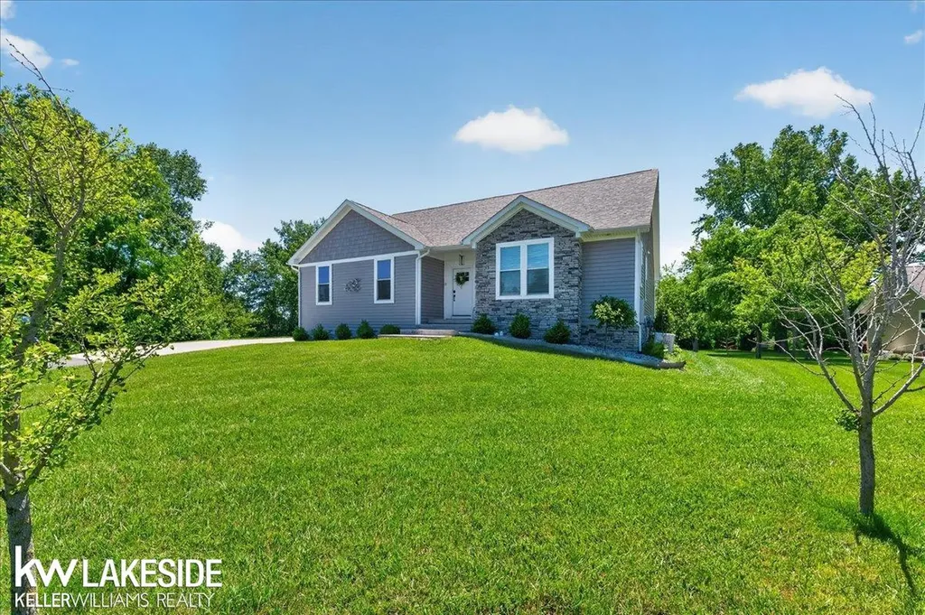 6695 West Street Caseville City MI 48725