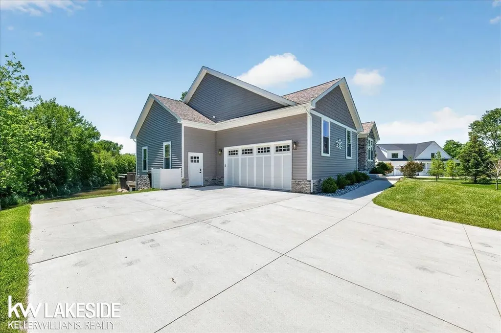 6695 West Street Caseville City MI 48725