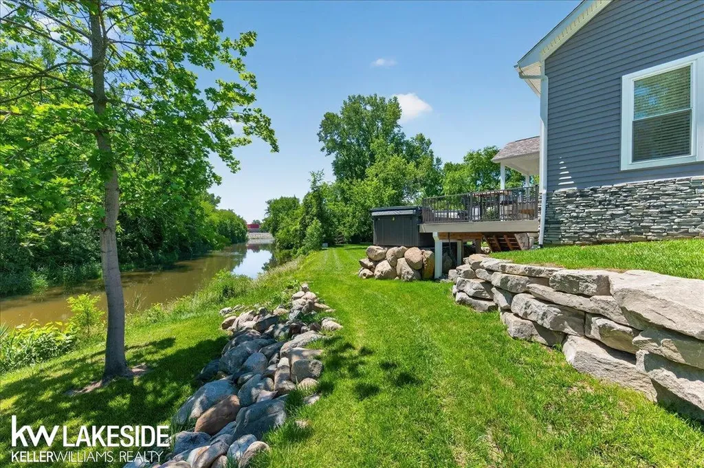 6695 West Street Caseville City MI 48725