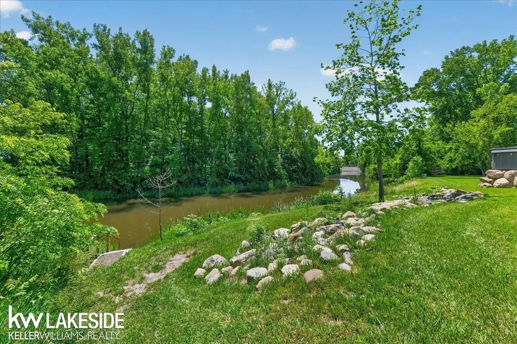 6695 West Street Caseville City MI 48725