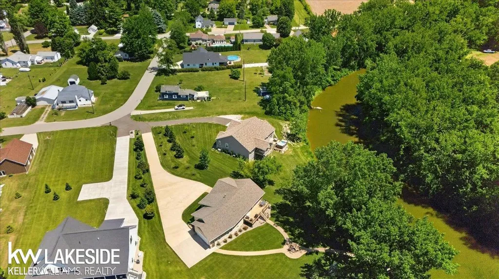 6695 West Street Caseville City MI 48725