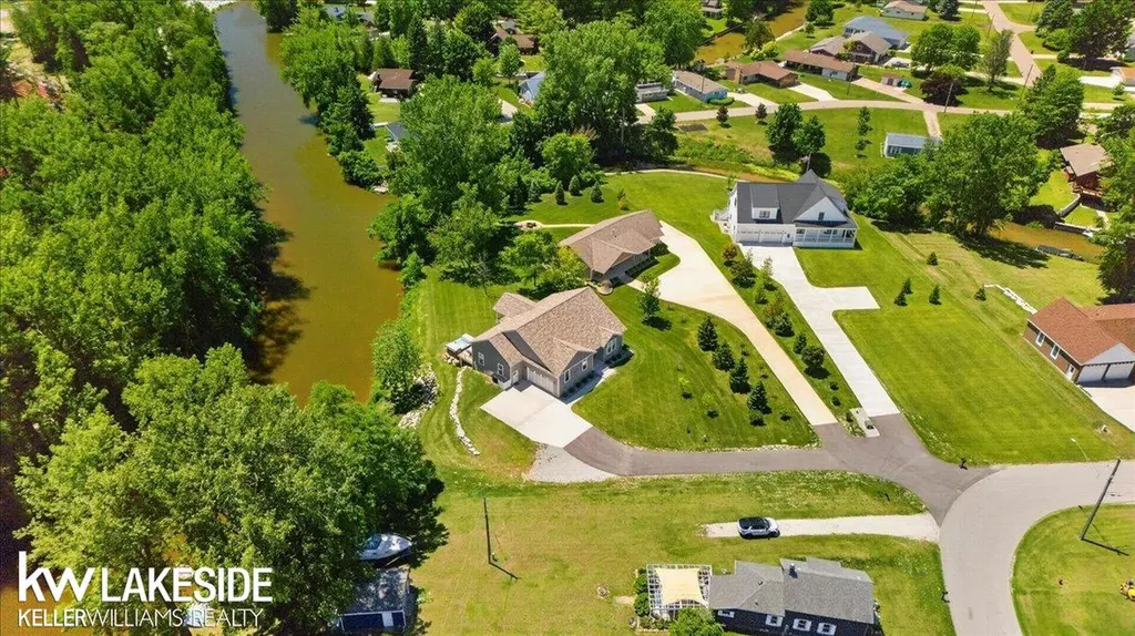 6695 West Street Caseville City MI 48725