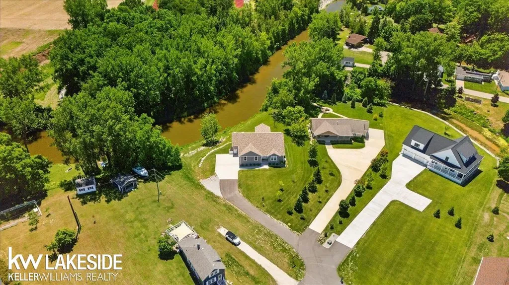 6695 West Street Caseville City MI 48725