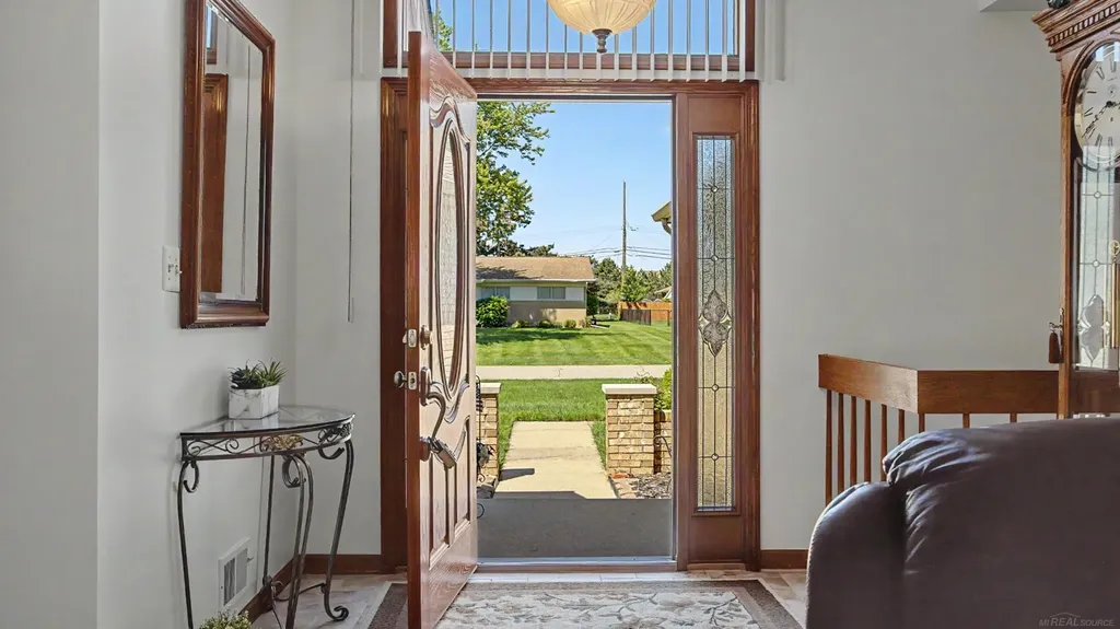 53240 Hillside Drive Shelby Charter Township MI 48316