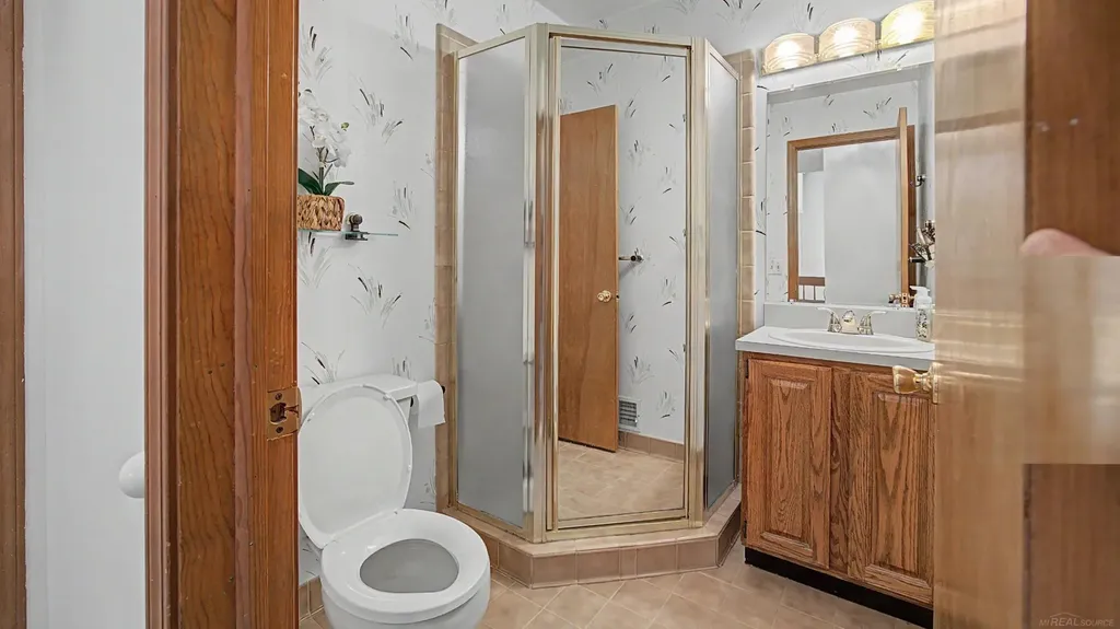53240 Hillside Drive Shelby Charter Township MI 48316