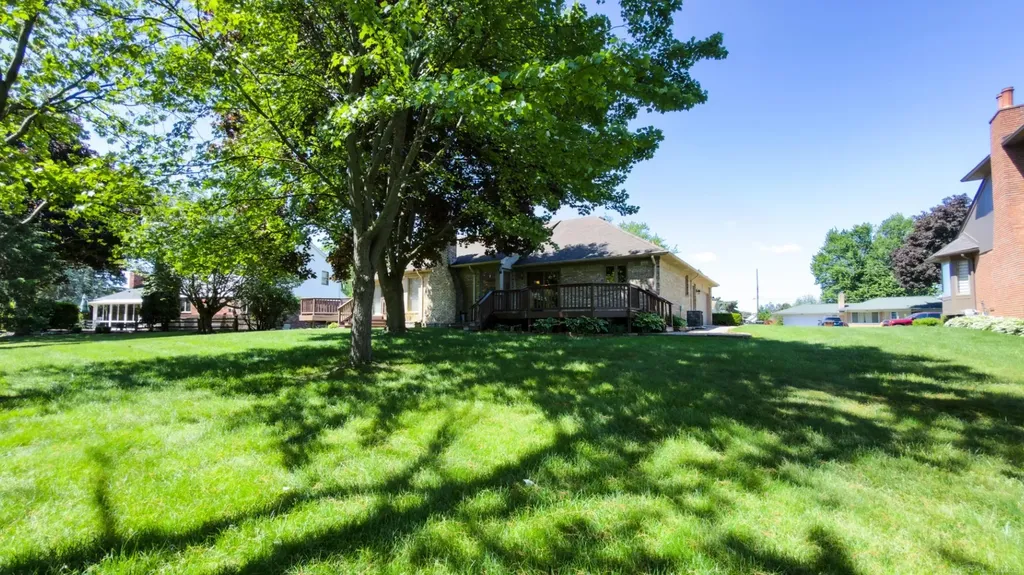 53240 Hillside Drive Shelby Charter Township MI 48316