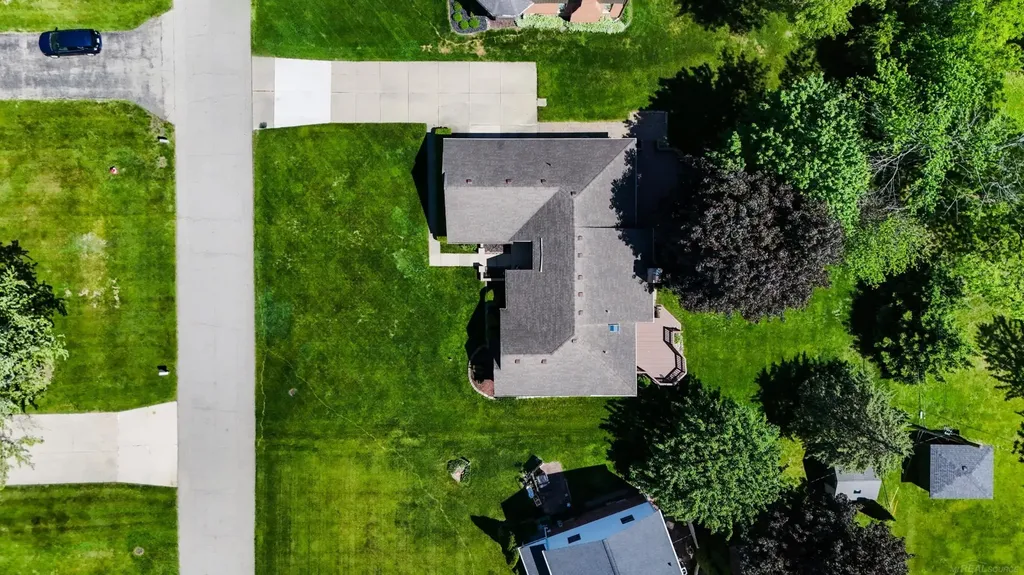 53240 Hillside Drive Shelby Charter Township MI 48316