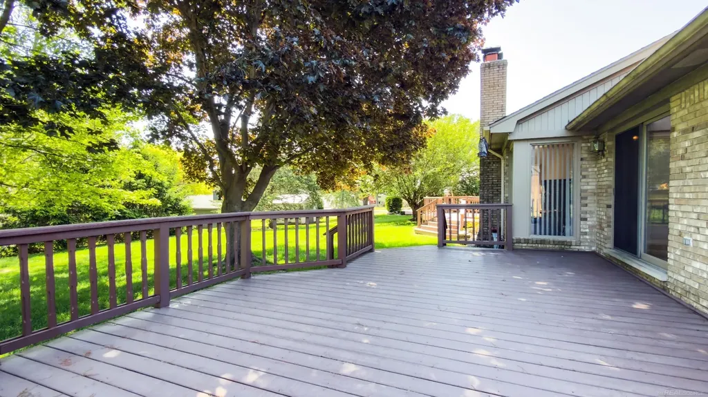 53240 Hillside Drive Shelby Charter Township MI 48316