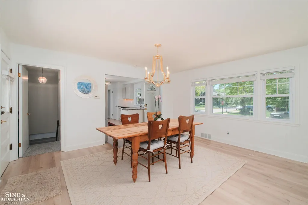 486 Bournemouth Road Grosse Pointe Farms City MI 48236