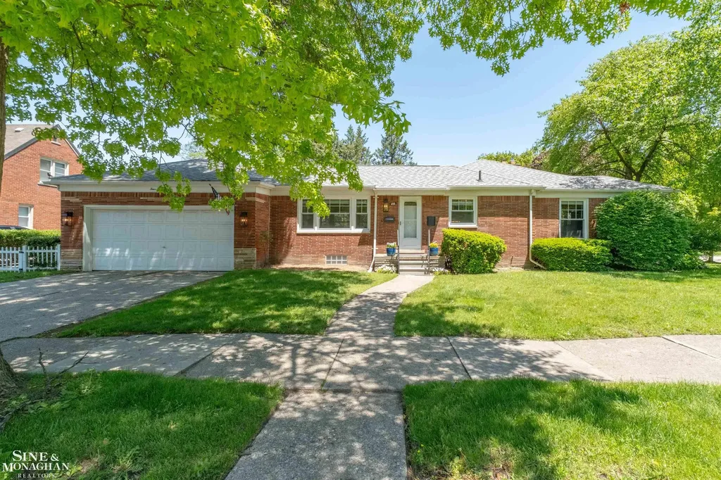 486 Bournemouth Road Grosse Pointe Farms City MI 48236