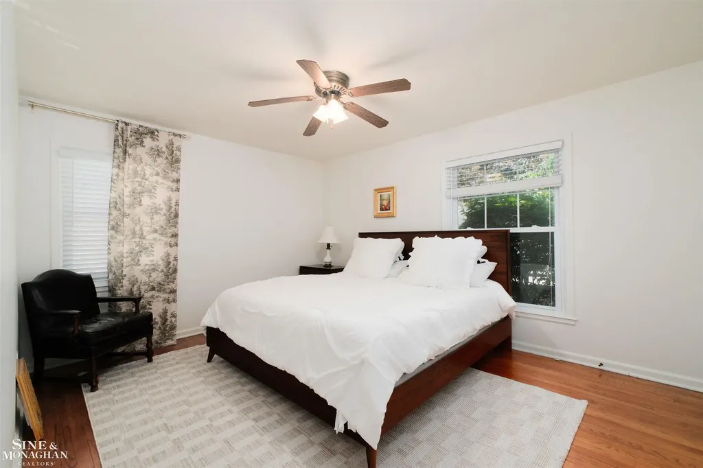 486 Bournemouth Road Grosse Pointe Farms City MI 48236