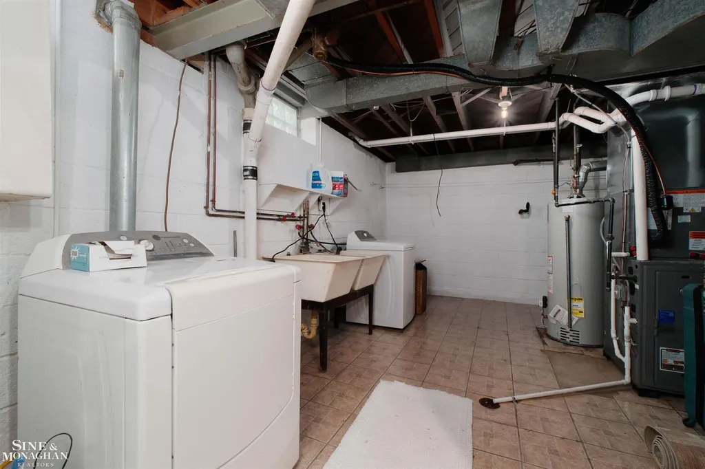 486 Bournemouth Road Grosse Pointe Farms City MI 48236