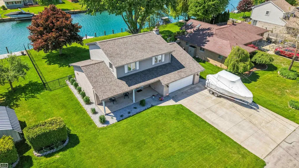 7253 Flamingo Road Clay Township MI 48001